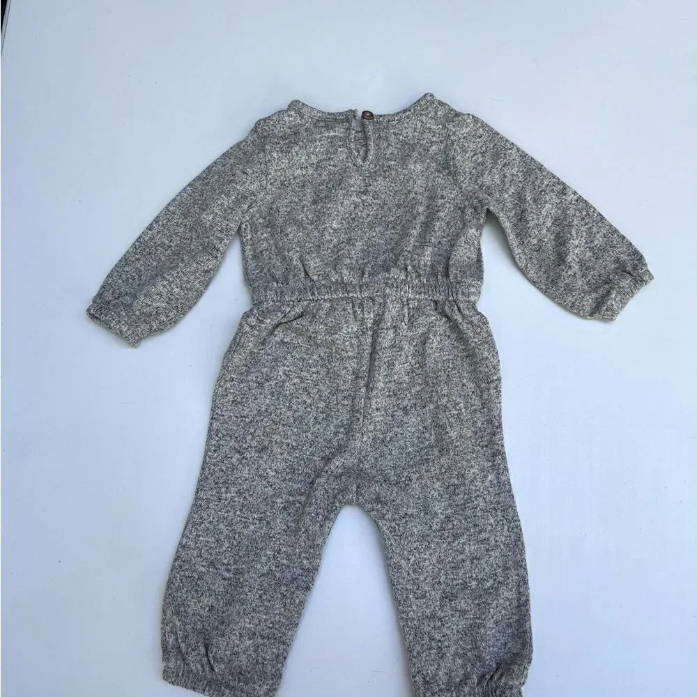 Old Navy Toddler Girl Gray Jumpsuit Months Bottom Snap Buttons 6-12 months